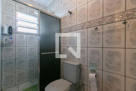Banheiro da Suíte de casa à venda com 2 quartos, 160m² em Parada Xv de Novembro, São Paulo