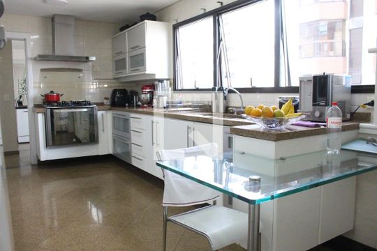 Cozinha de apartamento à venda com 4 quartos, 380m² em Santana, São Paulo