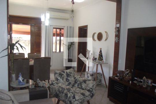 Sala de casa à venda com 2 quartos, 200m² em Todos Os Santos, Rio de Janeiro