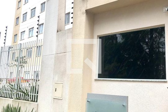Fachada de kitnet/studio para alugar com 1 quarto, 28m² em Jardim Mirante, São Paulo