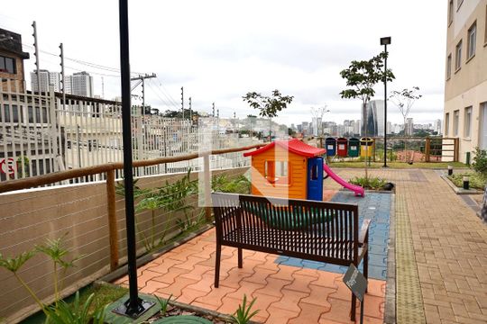 Área comum de kitnet/studio para alugar com 1 quarto, 28m² em Jardim Mirante, São Paulo