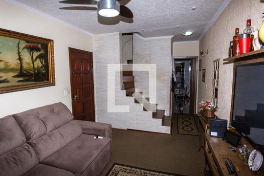 Sala de casa para alugar com 3 quartos, 200m² em Centro, Diadema