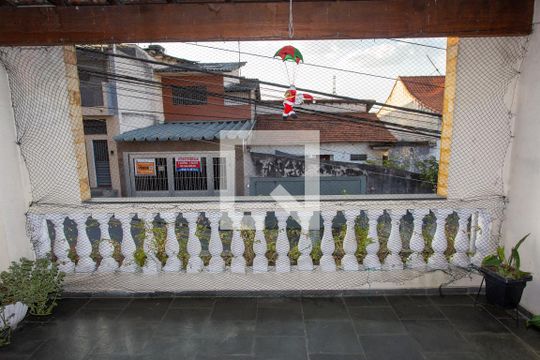 Sacada de casa para alugar com 3 quartos, 200m² em Centro, Diadema