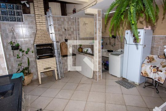 Quintal de casa para alugar com 3 quartos, 200m² em Centro, Diadema