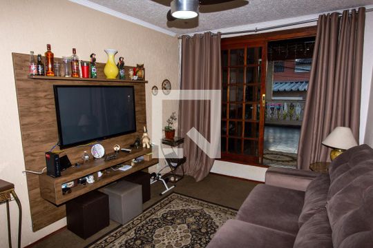 Casa à venda com 3 quartos, 200m² em Centro, Diadema