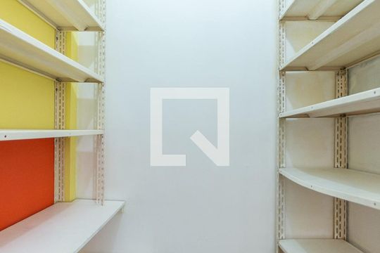 Quarto de Serviço de apartamento à venda com 2 quartos, 120m² em Grajaú, Rio de Janeiro