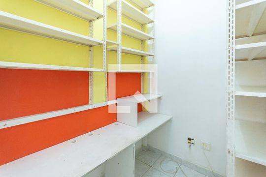 Quarto de Serviço de apartamento à venda com 2 quartos, 120m² em Grajaú, Rio de Janeiro