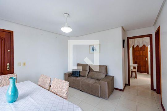 Sala de apartamento à venda com 1 quarto, 60m² em Marechal Rondon, Canoas