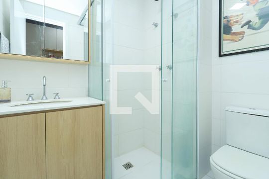 Banheiro de kitnet/studio à venda com 1 quarto, 25m² em Vila Mariana, São Paulo