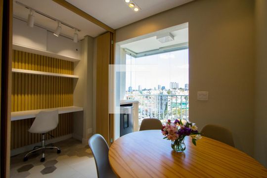 Sala de apartamento para alugar com 2 quartos, 73m² em Vila Helena, Santo André