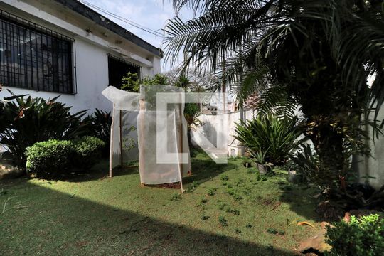 Jardim de casa à venda com 2 quartos, 400m² em Vila Curuca, Santo André