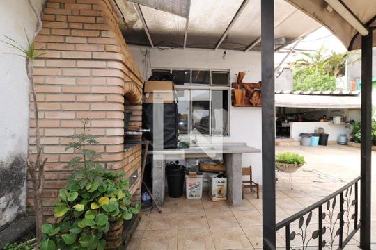 Área comum - Churrasqueira de casa à venda com 2 quartos, 400m² em Vila Curuca, Santo André
