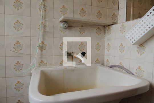 Área de Serviço de apartamento para alugar com 2 quartos, 53m² em Camorim, Rio de Janeiro