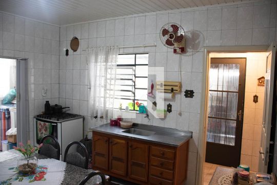 Cozinha de casa à venda com 3 quartos, 200m² em Jardim Sao Pedro, São Paulo