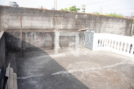 Área comum de casa à venda com 3 quartos, 200m² em Jardim Sao Pedro, São Paulo