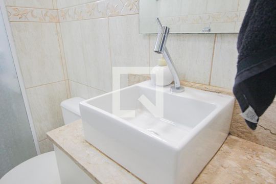 banheiro social de apartamento à venda com 2 quartos, 62m² em Vila Guilherme, São Paulo