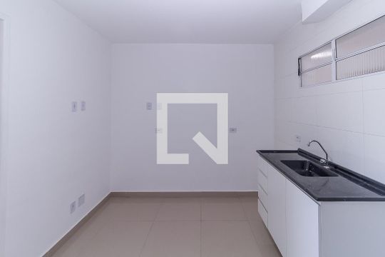 Sala e Cozinha de apartamento à venda com 2 quartos, 30m² em Vila Bela, São Paulo