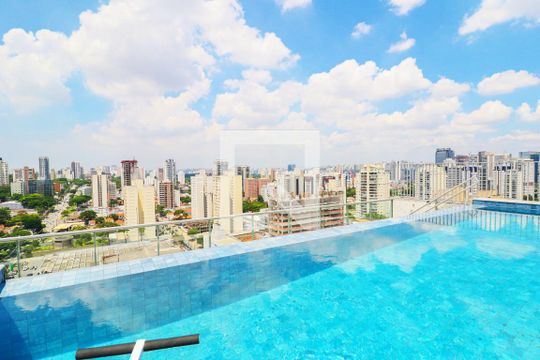 Piscina de kitnet/studio para alugar com 1 quarto, 20m² em Jardim das Acacias, São Paulo