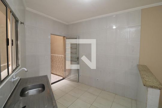 Cozinha de casa para alugar com 2 quartos, 90m² em Parque Colonial, São Paulo