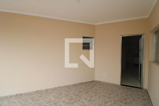 Garagem de casa para alugar com 2 quartos, 90m² em Parque Colonial, São Paulo