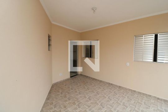 Garagem de casa para alugar com 2 quartos, 90m² em Parque Colonial, São Paulo