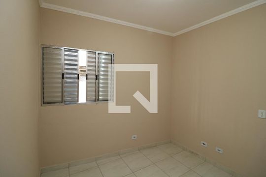 Quarto de casa para alugar com 2 quartos, 90m² em Parque Colonial, São Paulo