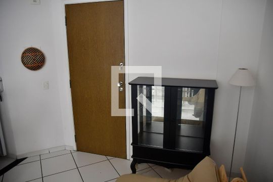 Sala de kitnet/studio para alugar com 1 quarto, 28m² em Santa Cecília, São Paulo