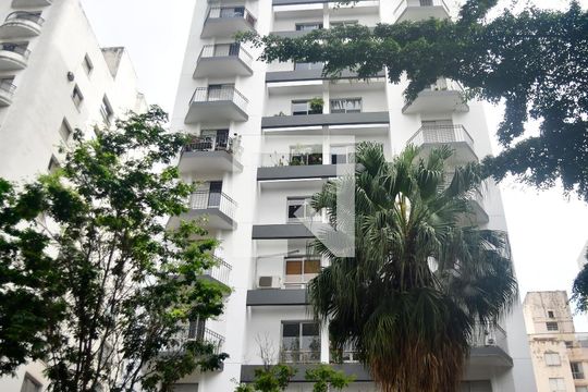 Fachada de kitnet/studio para alugar com 1 quarto, 28m² em Santa Cecília, São Paulo