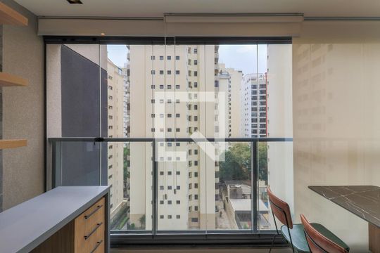 Varanda de kitnet/studio para alugar com 1 quarto, 29m² em Campo Belo, São Paulo