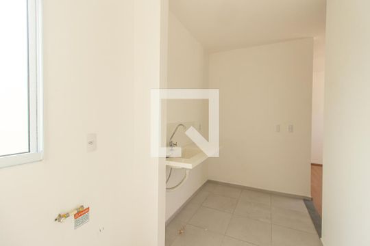 Cozinha de apartamento para alugar com 2 quartos, 45m² em Guaratiba, Rio de Janeiro