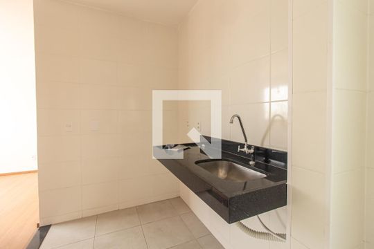 Detalhe da Cozinha de apartamento para alugar com 2 quartos, 45m² em Guaratiba, Rio de Janeiro