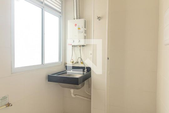 Área de Serviço de apartamento para alugar com 2 quartos, 45m² em Guaratiba, Rio de Janeiro