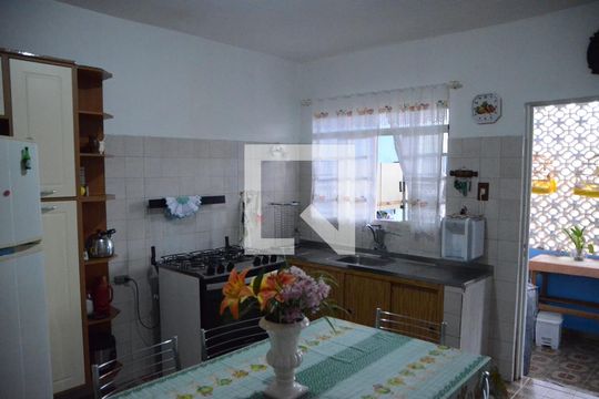 Cozinha de casa à venda com 3 quartos, 250m² em Novo Osasco, Osasco