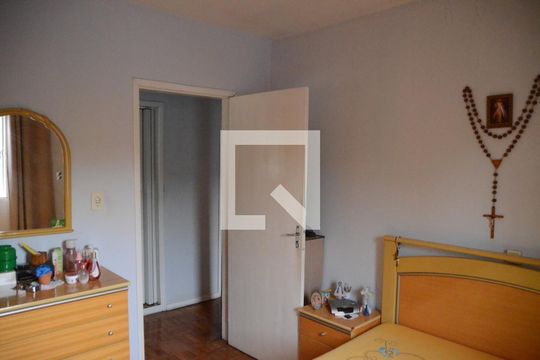 Quarto 1 de casa à venda com 3 quartos, 250m² em Novo Osasco, Osasco