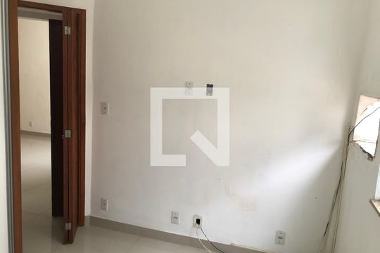 Quarto 1 de apartamento à venda com 2 quartos, 45m² em Jardim Guanabara, Rio de Janeiro