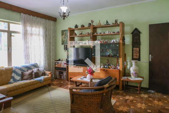 Casa à venda com 2 quartos, 260m² em Vila Anastácio, São Paulo