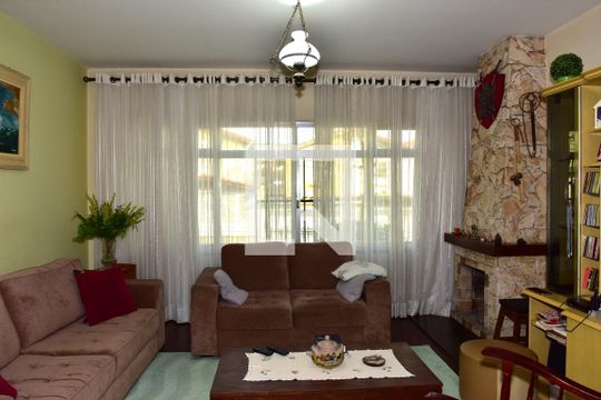 Sala de casa à venda com 3 quartos, 180m² em Campo Grande, São Paulo