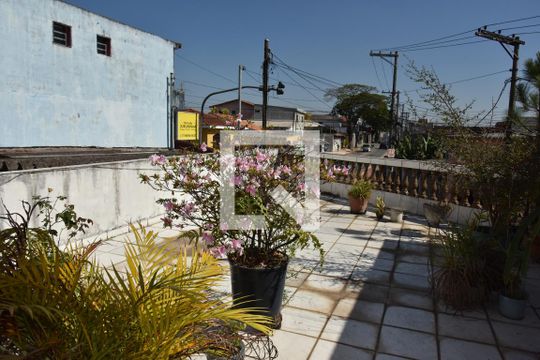 Terraço de casa à venda com 3 quartos, 265m² em Campininha, São Paulo