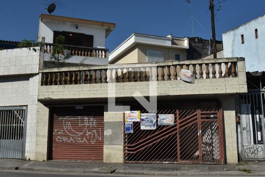 Fachada de casa à venda com 3 quartos, 265m² em Campininha, São Paulo