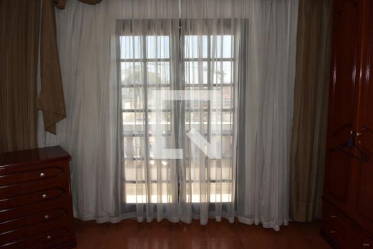 Quarto 1 - Suíte de casa à venda com 3 quartos, 265m² em Campininha, São Paulo