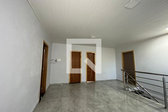 Sala 2 de casa à venda com 3 quartos, 300m² em Vicentina, São Leopoldo