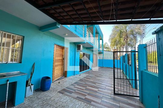 Área Externa de casa à venda com 3 quartos, 300m² em Vicentina, São Leopoldo