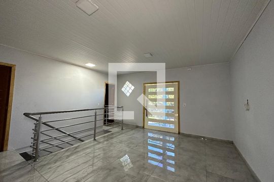 Sala 2 de casa à venda com 3 quartos, 300m² em Vicentina, São Leopoldo