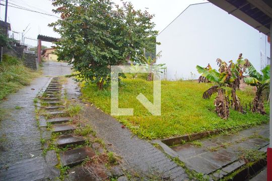Quintal de casa à venda com 1 quarto, 70m² em Operário, Novo Hamburgo