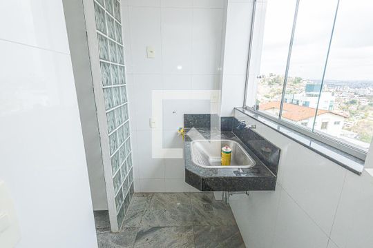 Área de Serviço de apartamento para alugar com 3 quartos, 193m² em Ouro Preto, Belo Horizonte