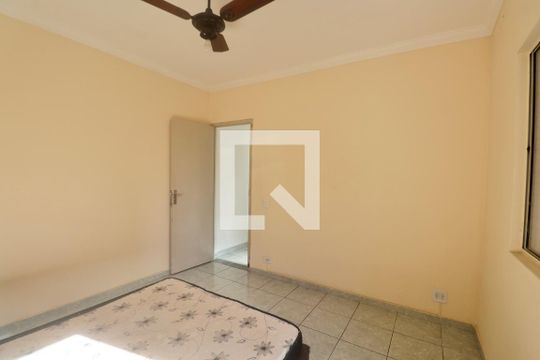 Quarto de apartamento para alugar com 1 quarto, 55m² em Jardim Tres Marias, Guarujá