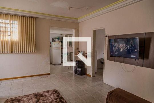 Casa à venda com 6 quartos, 120m² em Vila Campestre, São Paulo