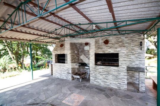 Área comum - Churrasqueira de apartamento para alugar com 2 quartos, 45m² em Santo Antônio, Porto Alegre