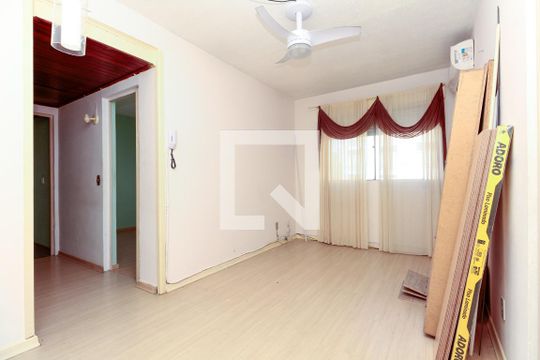 Sala de apartamento para alugar com 2 quartos, 45m² em Santo Antônio, Porto Alegre