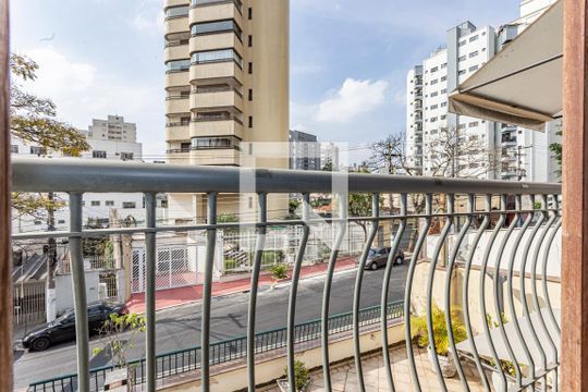 Sacada Quarto 1 de casa à venda com 2 quartos, 123m² em Cursino, São Paulo